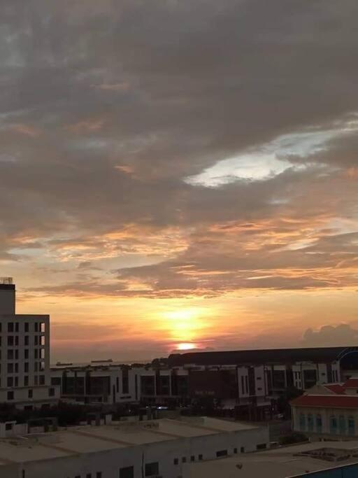 Stay@the Wave Melaka/corner Unit Pangsapuri